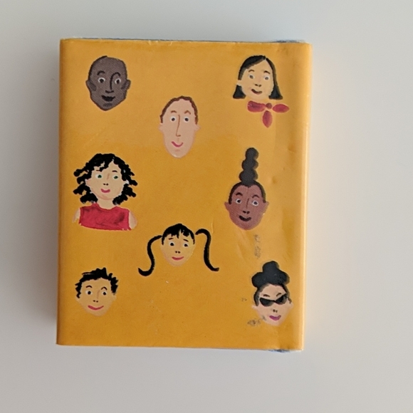 Free w purchase - Mini Book "Cheer Up"! - Picture 2 of 3